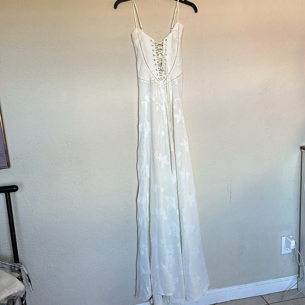 HOUSE OF CB 'Seren' Vintage Cream Floral Lace Back Maxi Dress NWOT size XS - Picture 11 of 17